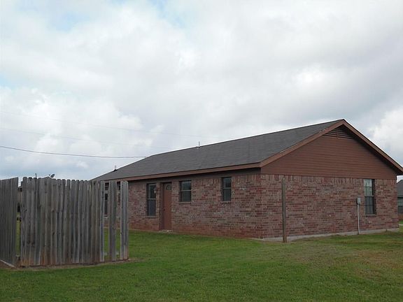 5th image of 121 Wesley Ln