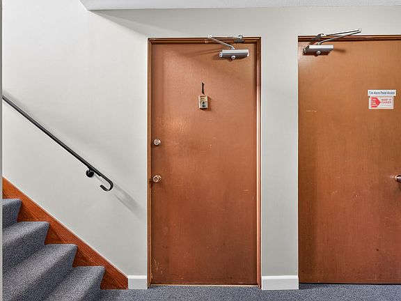 5th image of 2709 Virginia Ave N