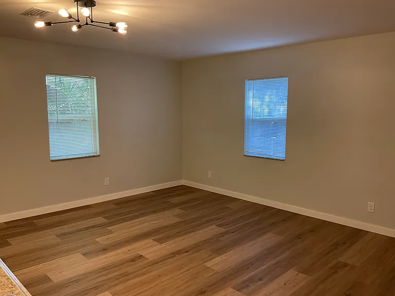 28 Sebastian Ave #D — Photo 6