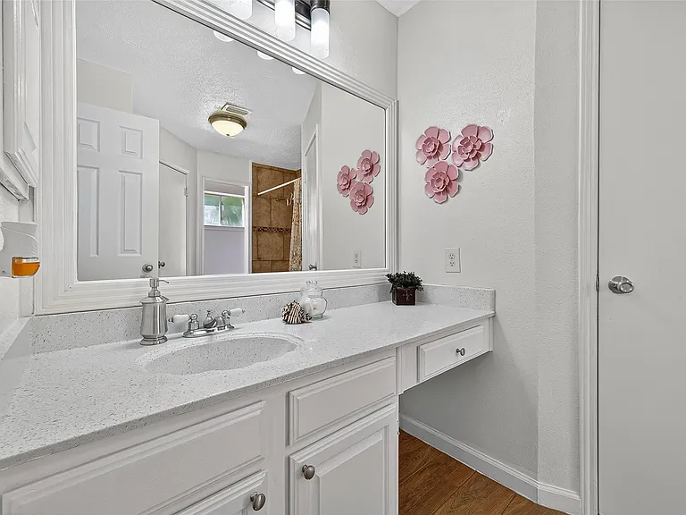 5323 Windsong Trl — Photo 17