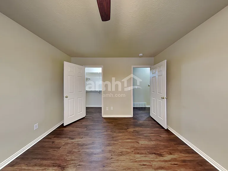 1977 E Fremont Crest Ave — Photo 9