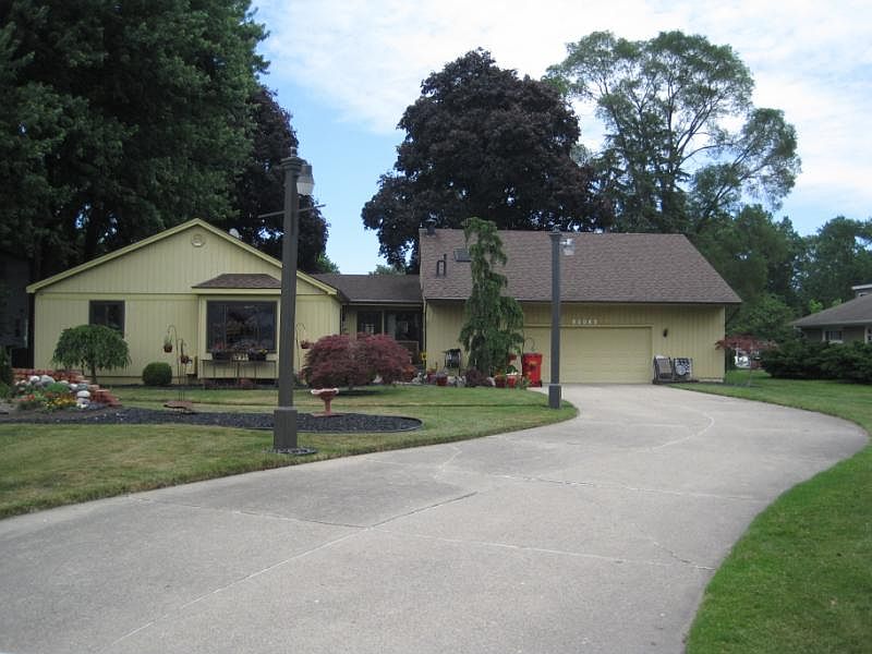 1st image of 39836 Shoreline Dr