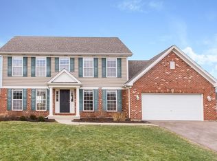 1327 Camden Ct, Sycamore, IL 60178