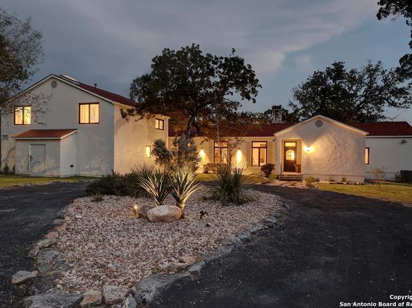 111 MAUK RD, Ingram, TX 78025