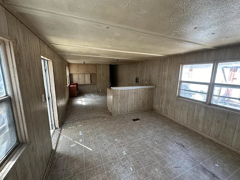 3632 SW Military Dr #12 — Photo 4
