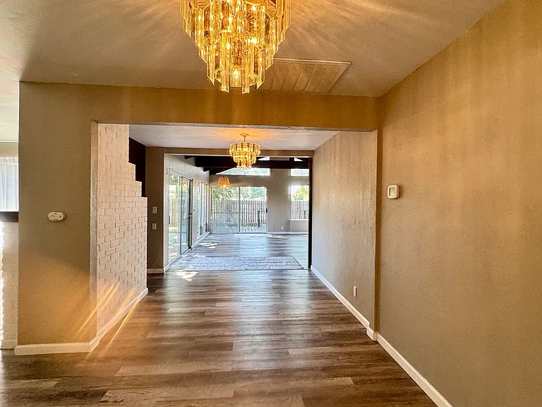 2614 Aramon Dr — Photo 11
