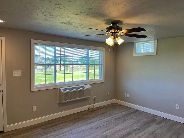 Salem Run Apartments - Phase 1 — Photo 101