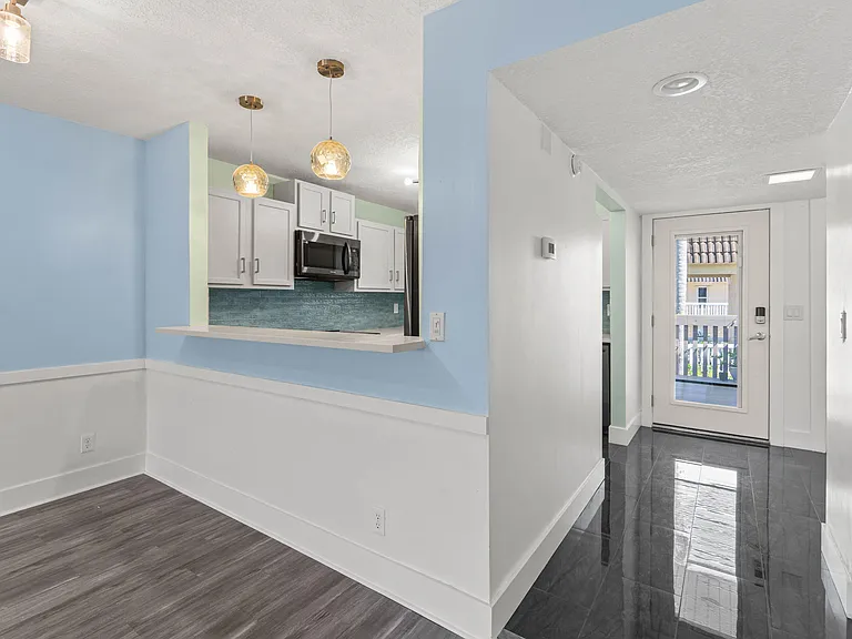 412 Southwind Dr #B2 — Photo 17
