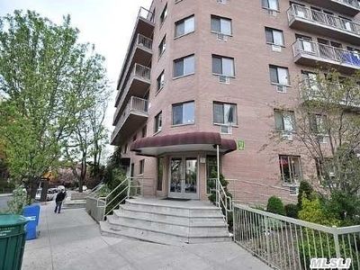 118-82 Metropolitan Ave #6F, Kew Gardens, NY, 11415
