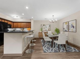 1070 University Dr #8, Edwardsville, IL 62025