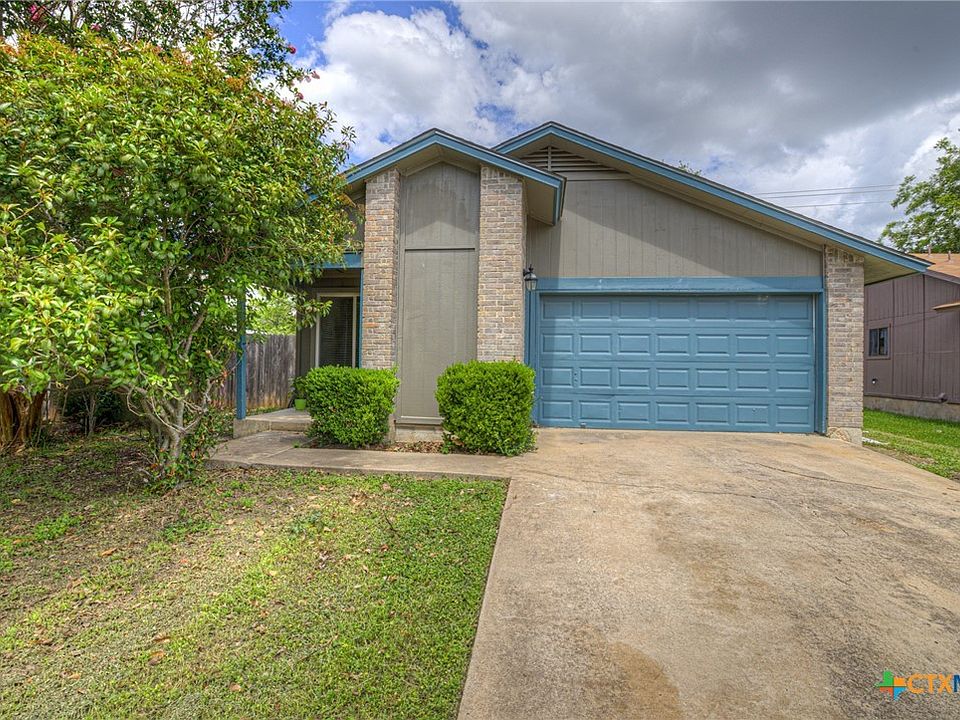 1st image of 1905 Castle Gate Cir