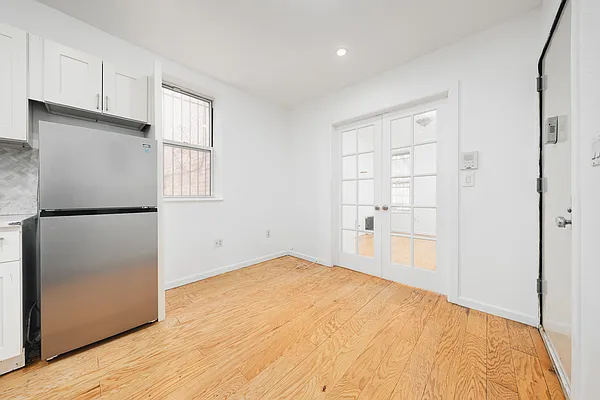 Rented by REAL New York | media 2