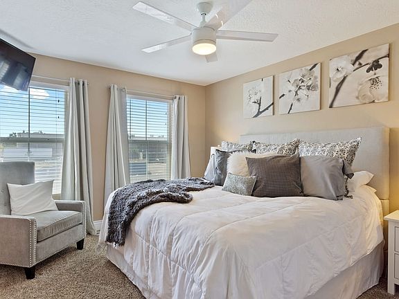 4th image of 162 W Finlay Dr
