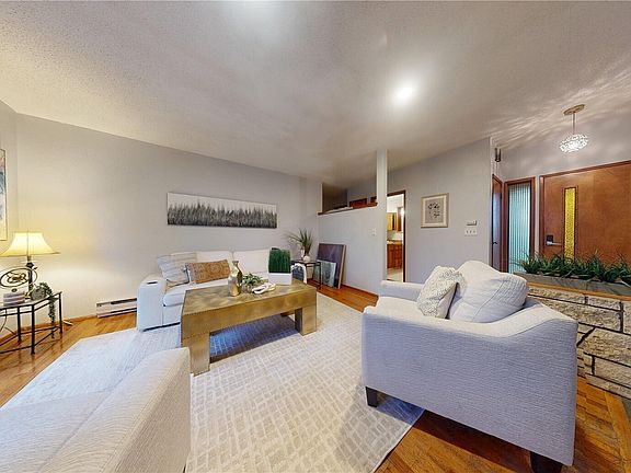 5th image of 1515 13th Avenue NW