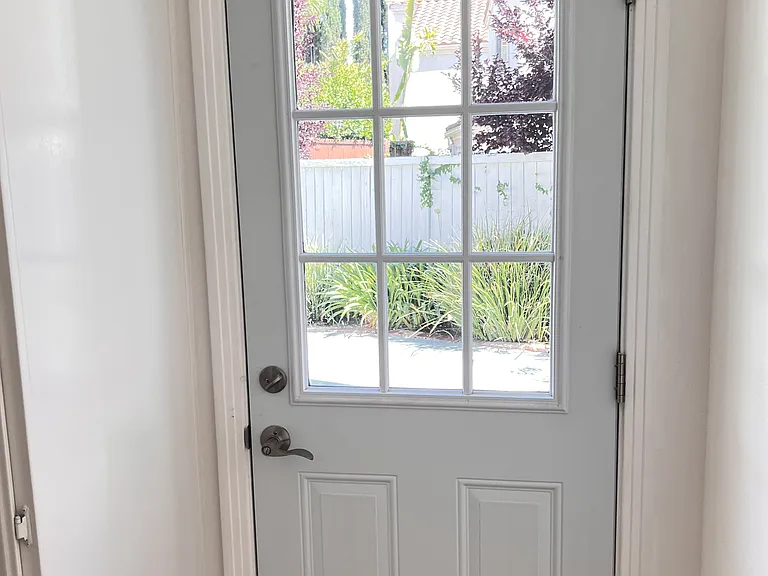 4344 Willow Glen St — Photo 9