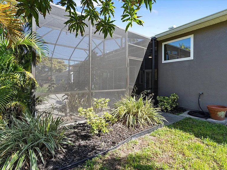 3062 Nina Ct — Photo 21