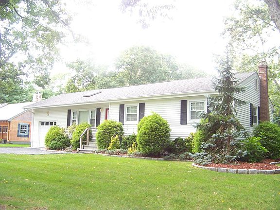 3rd image of 16 Birchwood Ln