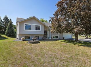 14300 11th Ave S, Burnsville, MN 55337