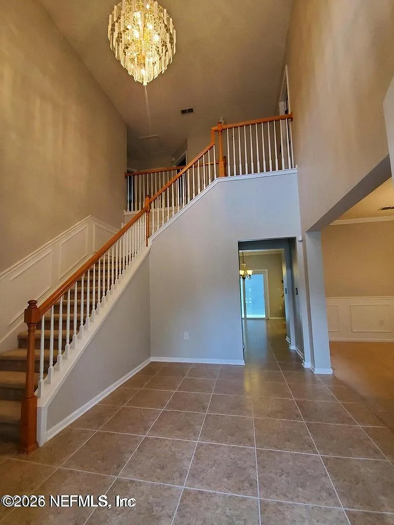 5 bed, 3.0 bath, 2611 sqft, $2,850 — Photo 2
