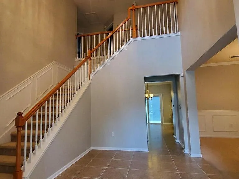 161 Flower Of Scotland Ave — Photo 2