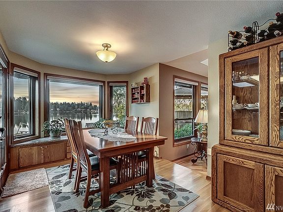 4th image of 31123 E Lake Morton Dr SE