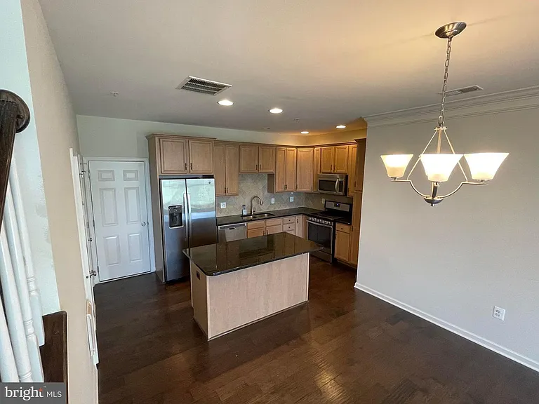 23530 Hopewell Manor Ter — Photo 3