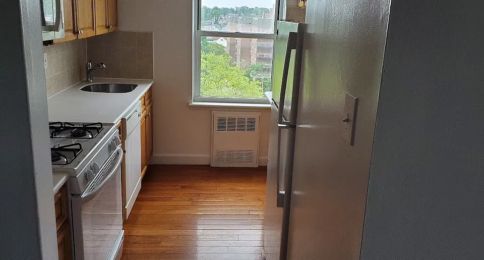 1670 Bell Blvd #7