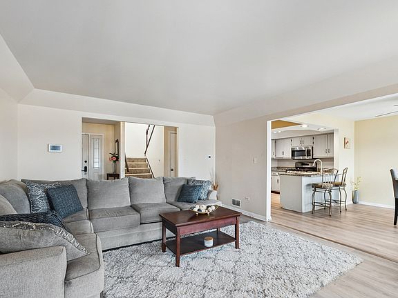 4th image of 1429 Woodhollow Dr