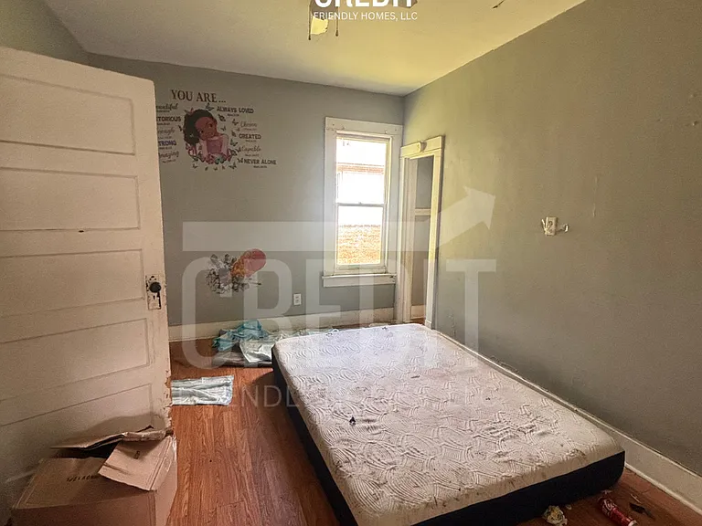1434 E Hickory St — Photo 9