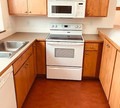 5th image of 235 Camelia Loop NE APT 134