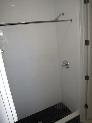 Rented by Delmark Realty LLC | media 9