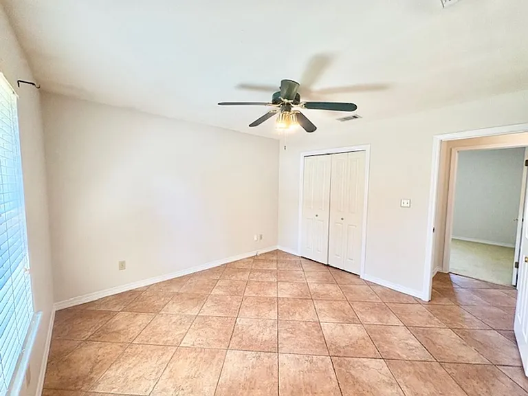 101 Meadow Woods Ln — Photo 23