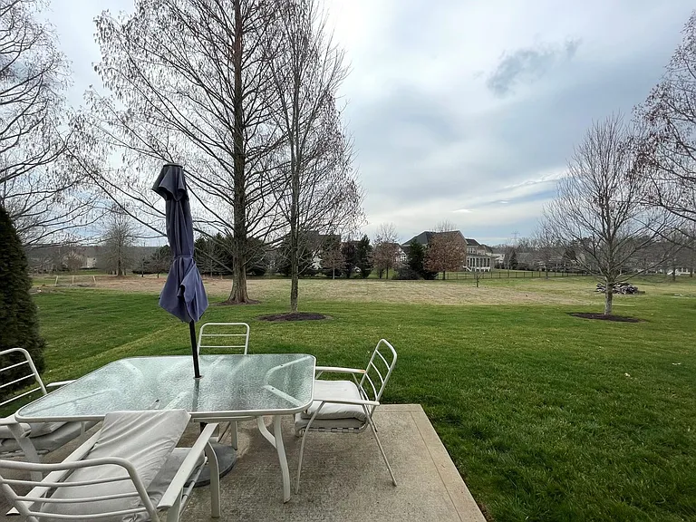 1223 Oleander Ln — Photo 23