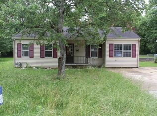 207 Adams St, Okolona, MS 38860