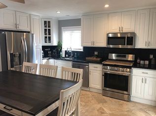 305 Brighton St, Staten Island, NY 10307