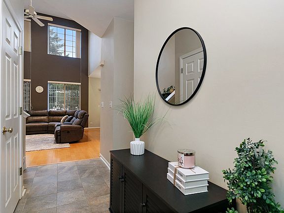 3rd image of 306 Blue Spruce Ln
