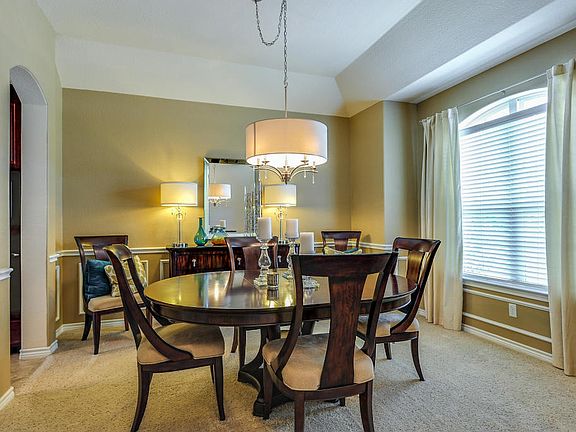 5th image of 1105 Hidden Glen Ct