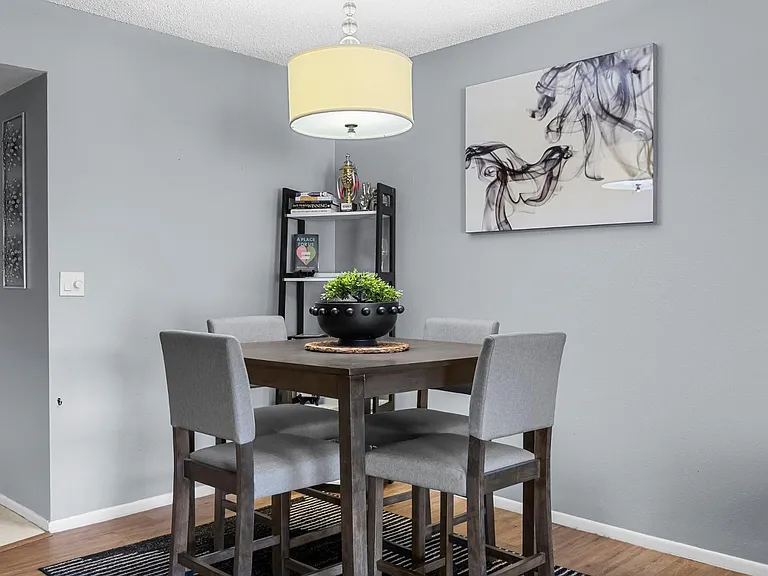 2355 W Voltaire Ave — Photo 4