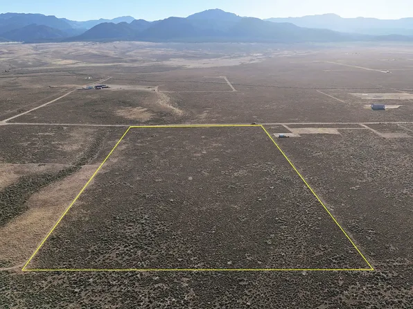 4855 N Peak View Rd, Panguitch, UT 84759