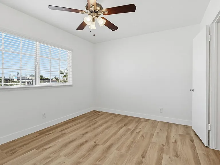 6629 S Crenshaw Blvd #15 — Photo 5