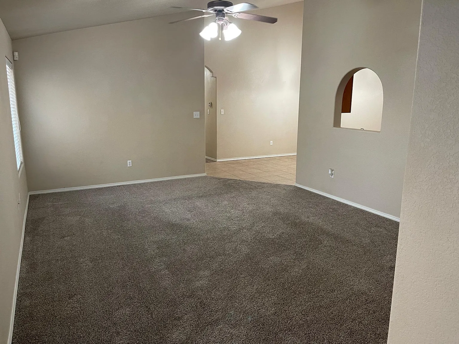 1515 Bradley Ct — Photo 3