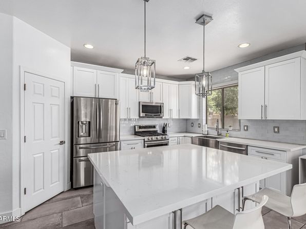 3777 E Vallejo Dr