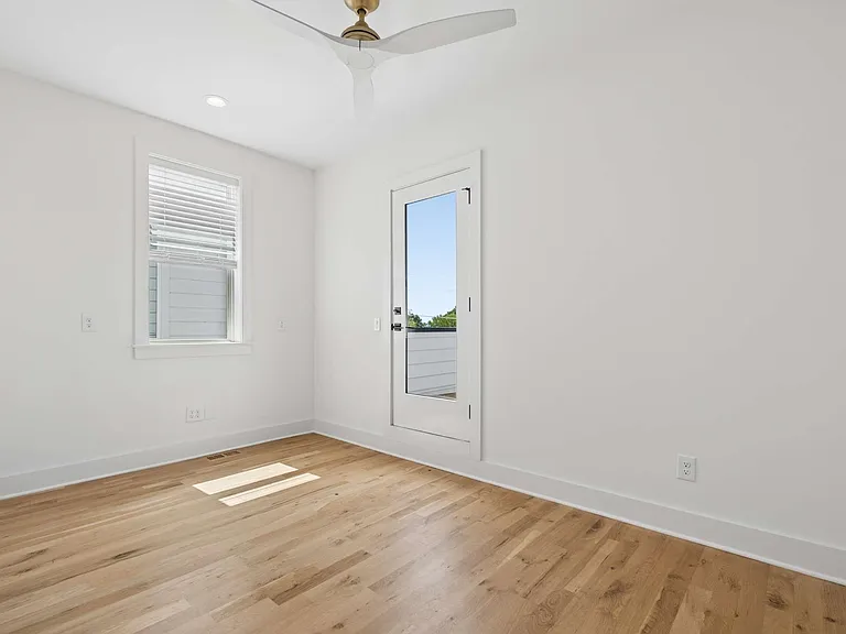 2225 Herman St — Photo 18