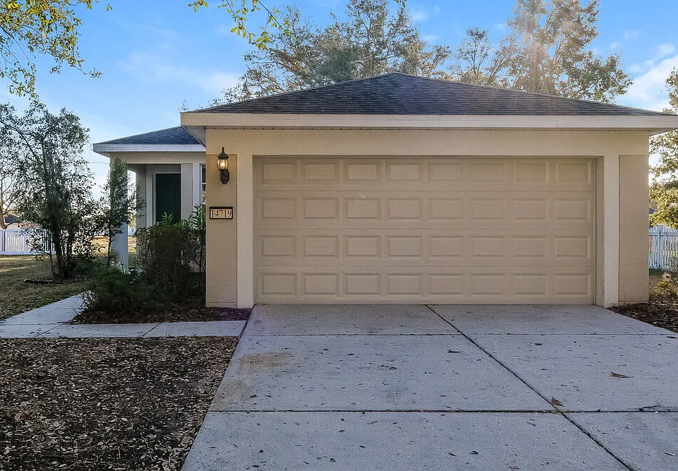 14719 Wake Robin Dr