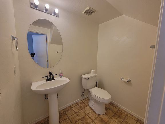 5th image of 4209 W Park St