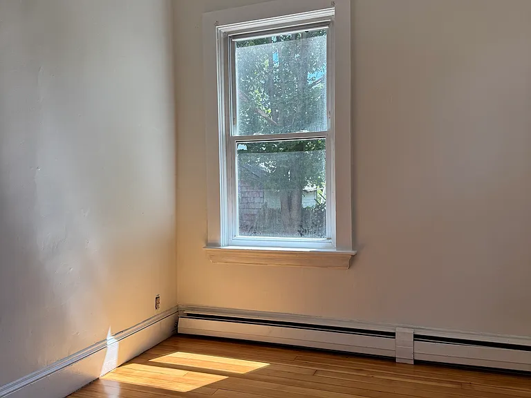 346 Bay View Ave #1 — Photo 5