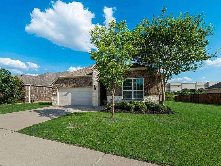 2668 Yacht Club Dr — Photo 32