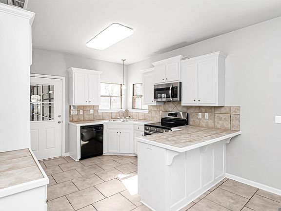 5th image of 40363 Creekway Cove Ct