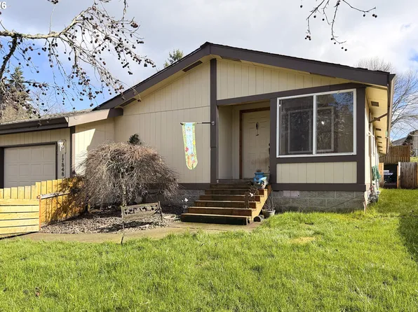 17848 Sue Ln, Sandy, OR 97055