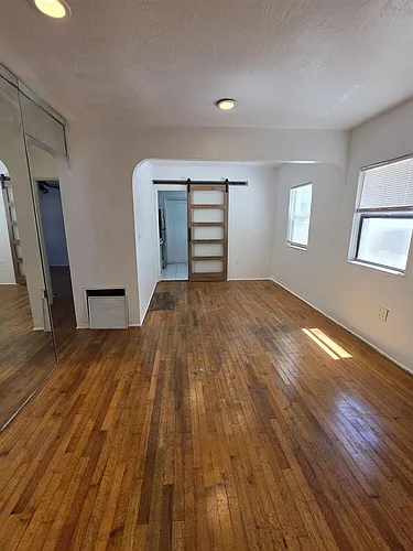 1824 Roosevelt St Photo 1